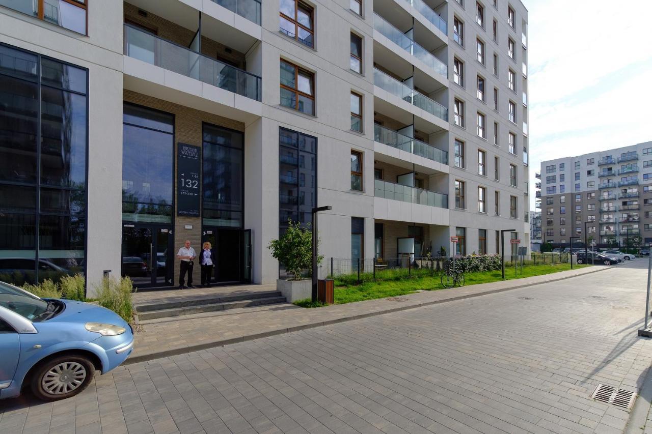 Hello Apartments Zajezdnia Wrzeszcz With Private Parking Gdansk Luaran gambar